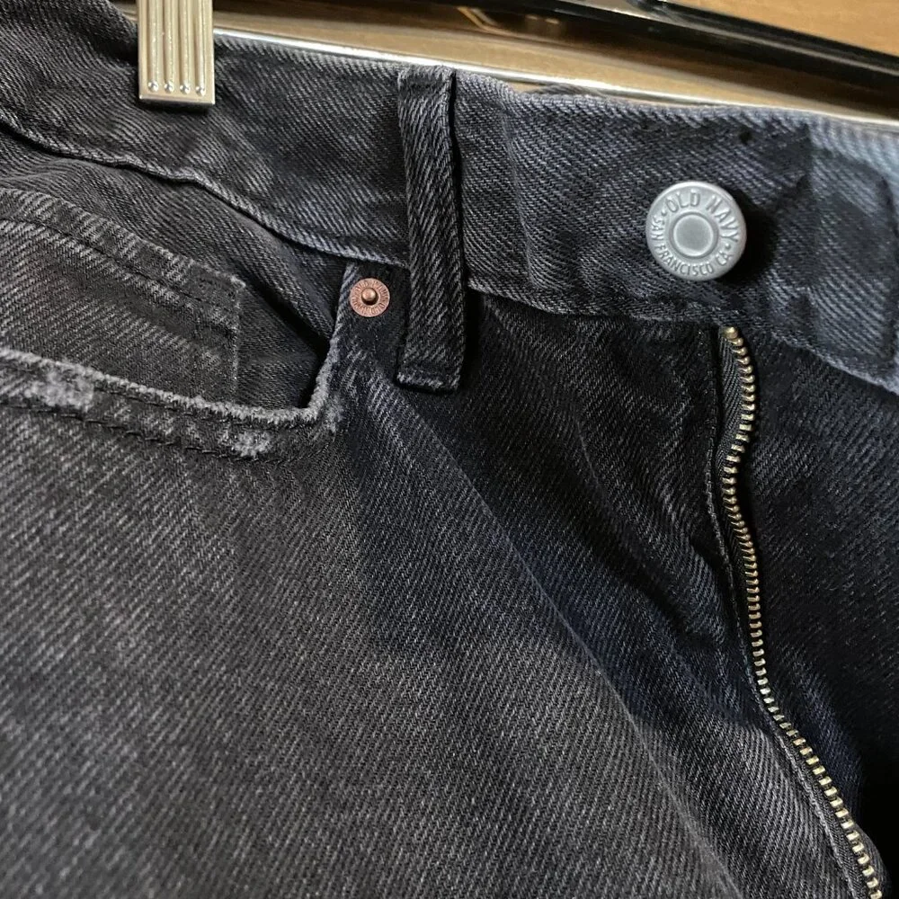 FIRM. NWT Old Navy Dark Wash Denim Jeans Extra High-Rise Balloon. Size 8 Women's - Picture 13 of 16